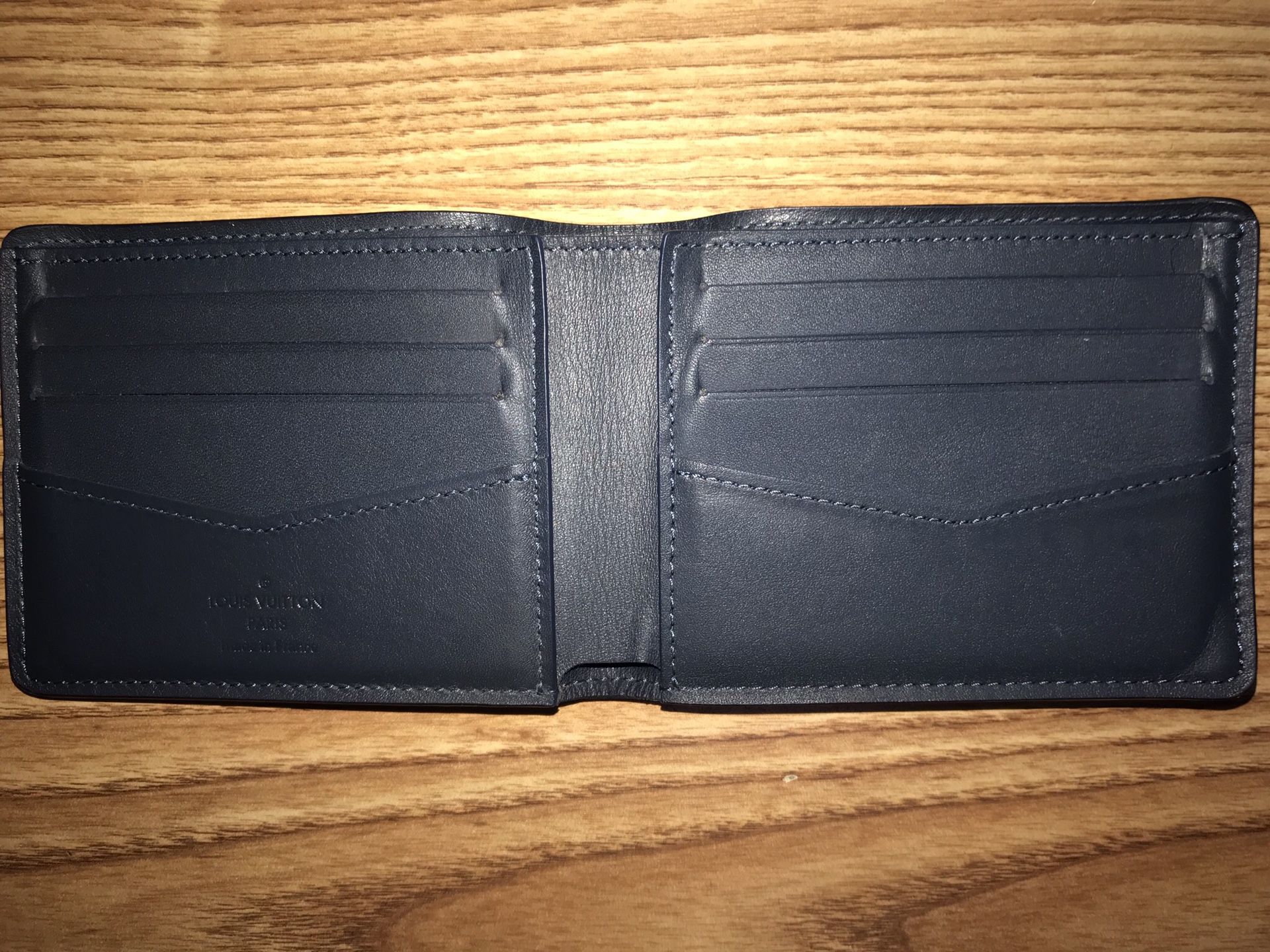 Louis Vuitton Pince Card Holder With Bill Clip Damier Cobalt in Canvas with  Silver-tone for Sale in West Hollywood, CA - OfferUp