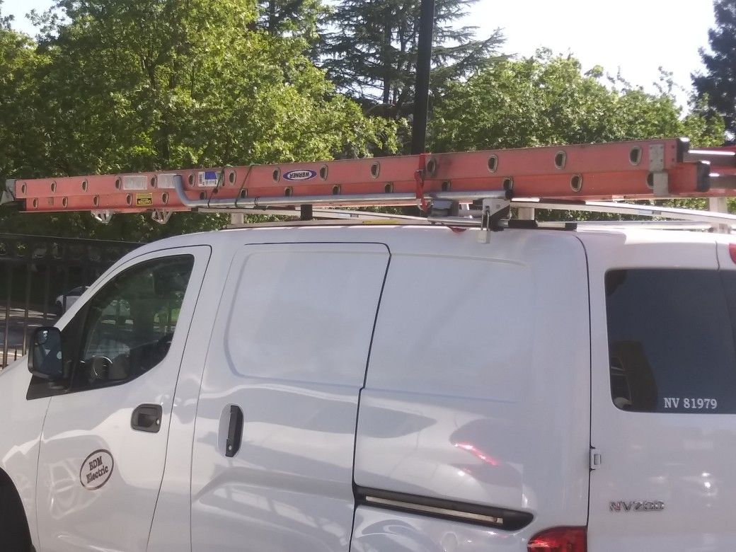 28 foot werner extension ladder