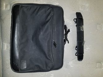 Computer notebook laptop carrying case IBM brand with shoulder strap