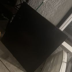 Square TABLE WITH CHAIRS - Legs - Plus 1 Tall Chair - All For 80$ - Retail Value 300$ Plus Tax 