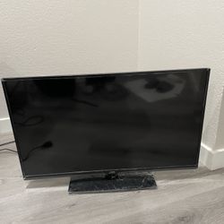 32 inch JVC LCD HDTV In Great Condition 