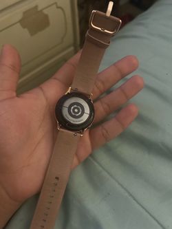 Samsung Smartwatch ⌚️ | Clean Condition | Bluetooth & Fitness Features