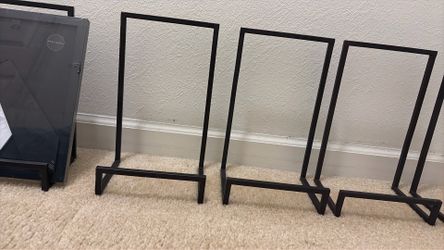 Metal Picture Stands