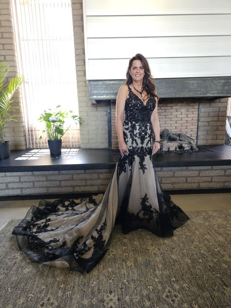 Maggie Sottero Black & Nude Zander Lane Wedding Dress SZ 10