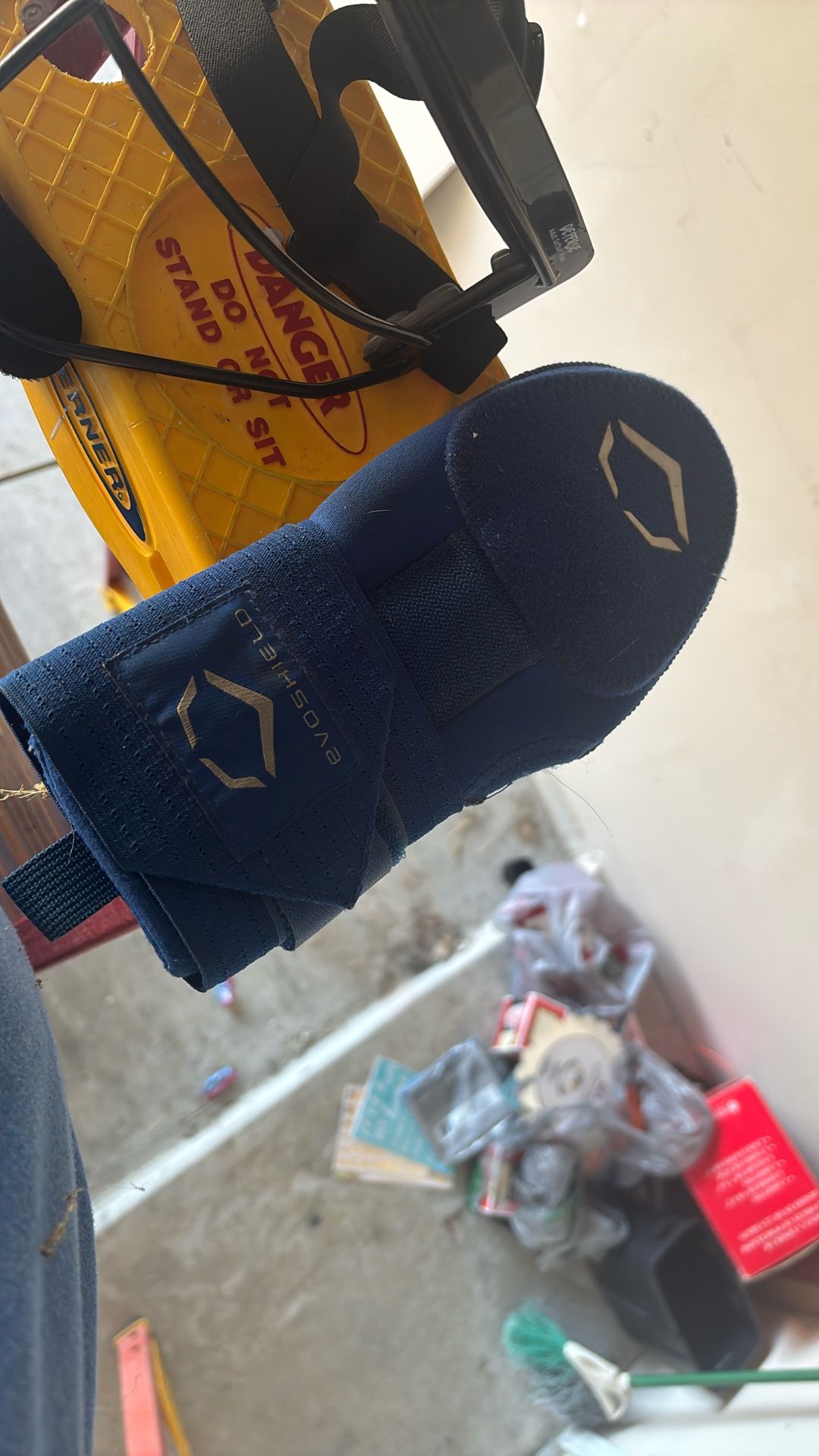 Sliding MIT And Face Mask