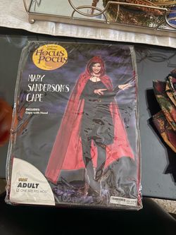 Mary Sanderson cape