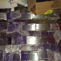 🧰 NEW Heavy-Duty Stainless Door Hinges + Hardware – 68pc Wholesale Lot (Open Box)
GOODWYN'S where GOOD-WINS