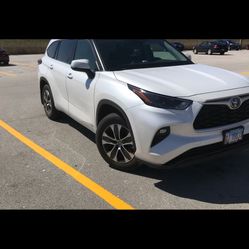 2022 Toyota Highlander Hybrid