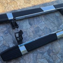 2019 - 2024  CHEVROVET GMC SILVERADO SIERRA 4 DOOR 1(contact info removed) 3500 RUNNING BOARD STEP SIDE PAIR GENUINE USED.  Y2