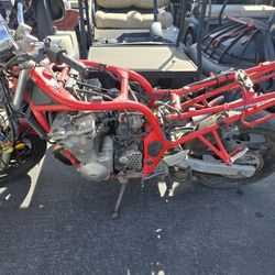Suzuki Triump 650 ( Pink Slip In Hand )