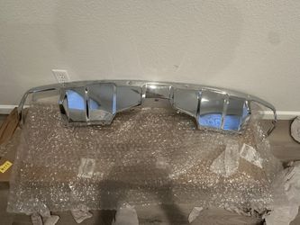 Brand New 2010-2012 Mercedes Gl350 GL450 GL550 Rear Bumper Lower Cover