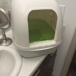 Cat Litter Box