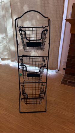 3-Tier Wire Market Basket Stand with Chalkboard Labels (Costco) – Great Condition