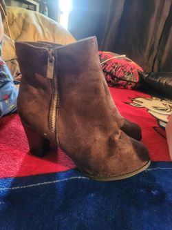 Women Or Teen Half Heel Boots
