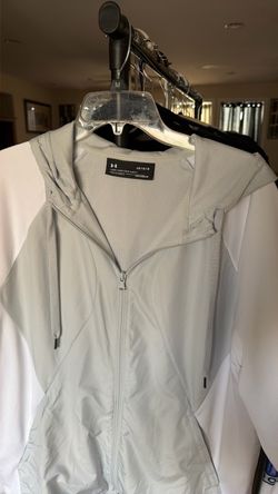 Under Armour Hooded Zip-Up Jacket Large