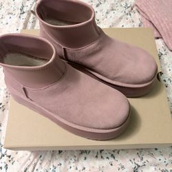 Pink Uggs 