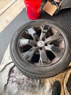 2 flawless Honda  OEM rims.  Cherry.
