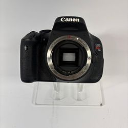 Canon EOS Rebel T3i 18.0MP Digital SLR DSLR Camera Body Only