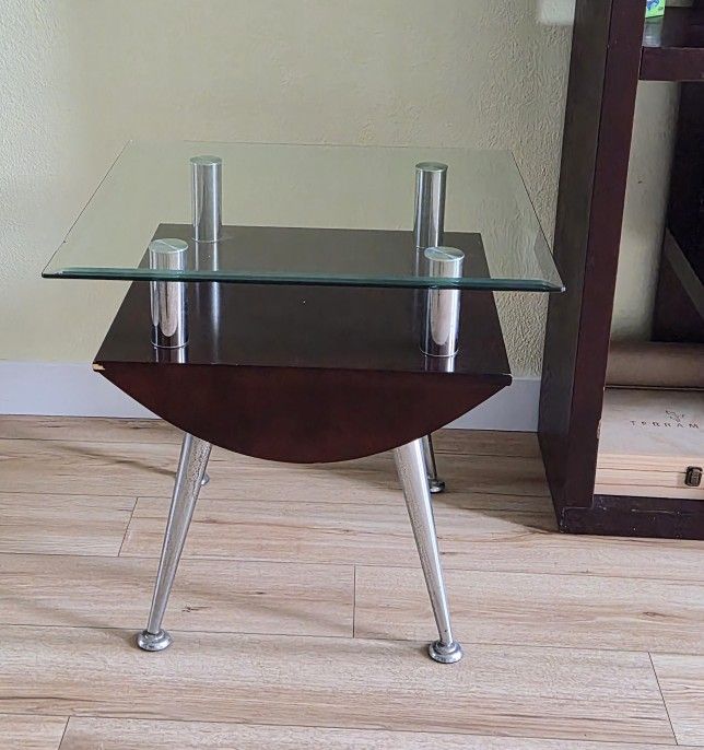 Glass-top Coffee/End Table