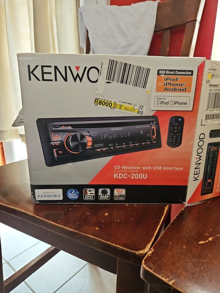 Kenwood car radio, Removable face