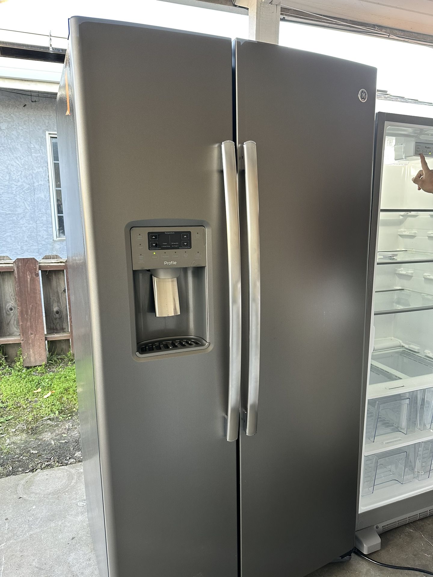 GE Side By Side Counter Depth Refrigerator Like New ‼️