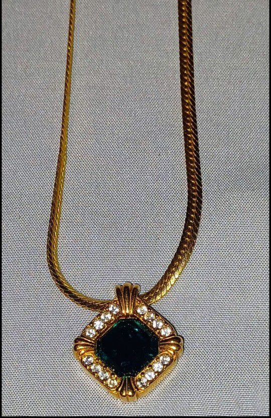 Vintage Avon Necklace 