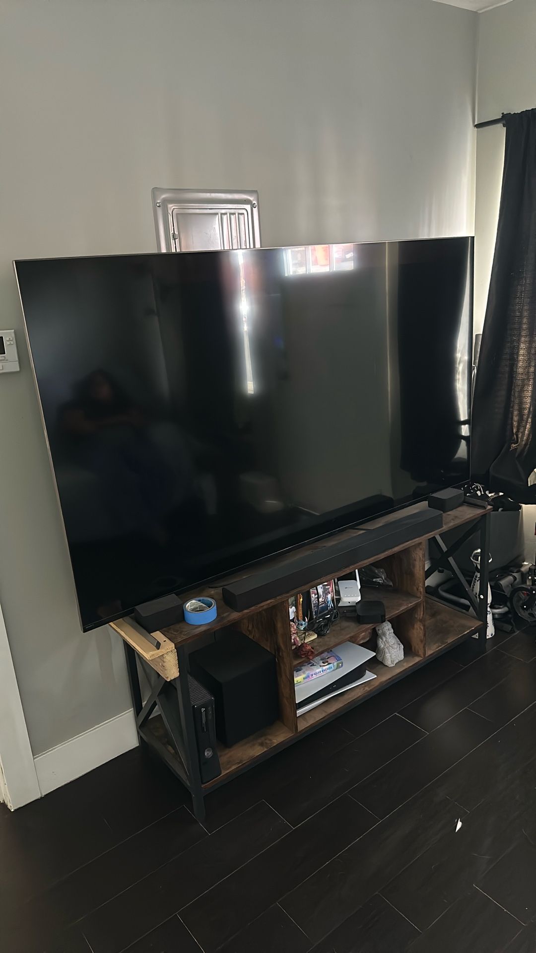 75 inch Sony Tv
