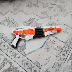 NERF DOOMLANDS LONGRAM REVOLVER