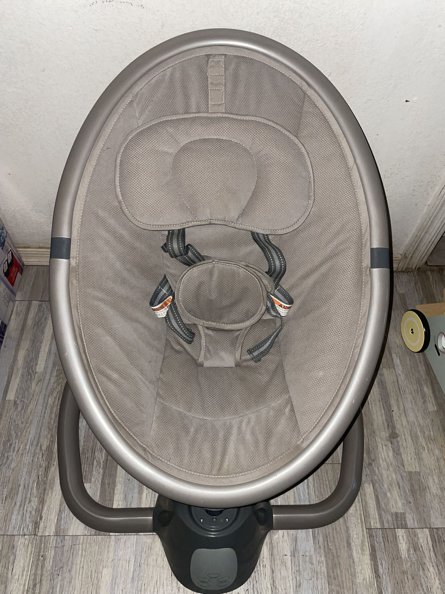 Baby Swing W/ Bluetooth