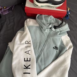 Women’s Nike Sweatsuit And Shoe Matching Set