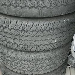 Tires 255-65-17