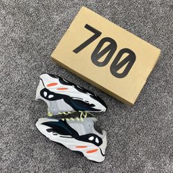 Yzy Waverunner 700