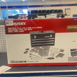 Husky 200 Piece Tool Box And Set