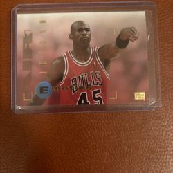 Michael Jordan 1995-96 SkyBox AIR Jordan Emotion #100 