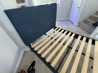 Queen size bed - deal!!!