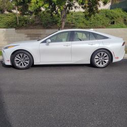 2021 Toyota Mirai 