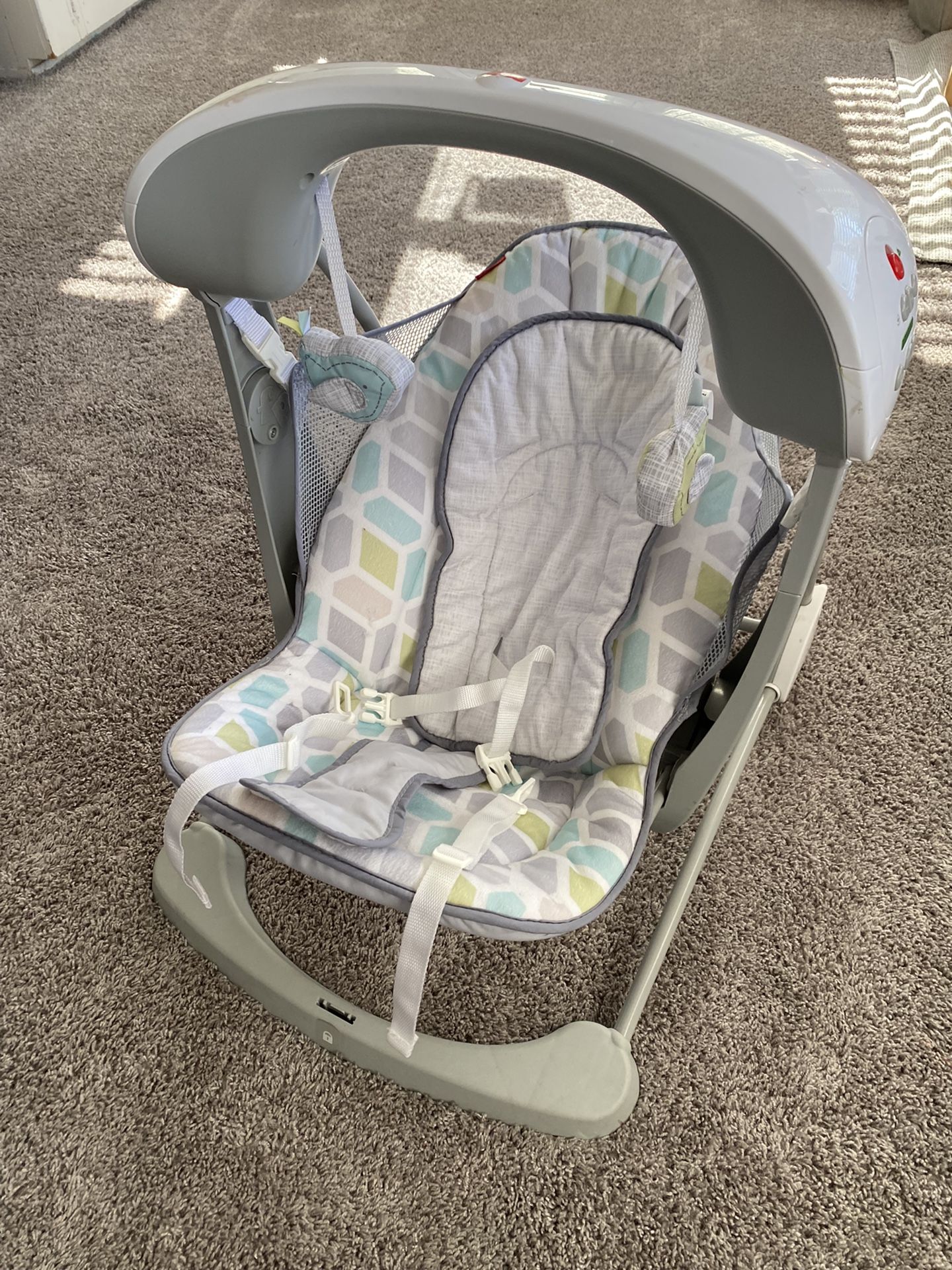 Baby Chair, Rocker, Fisher-Price Deluxe Take-Along Swing & Seat