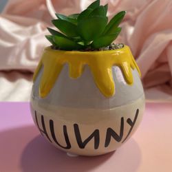 Disney Winnie the Pooh Hunny Pot Planter 