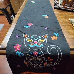 Dia De Los Muertos Table Runner