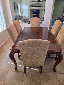 Dinning table