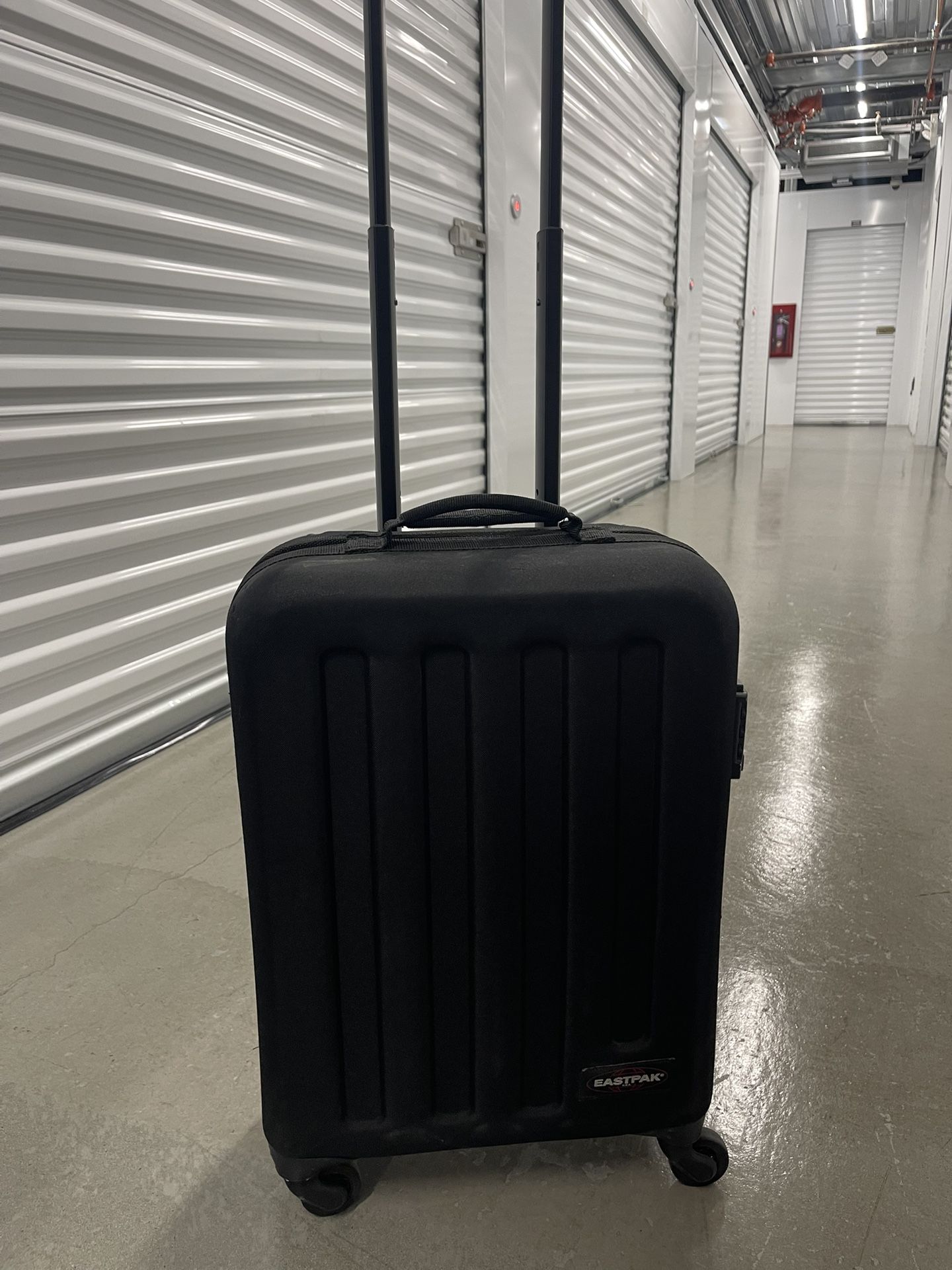 Eastpak Tramzshell Carry On Suitcase