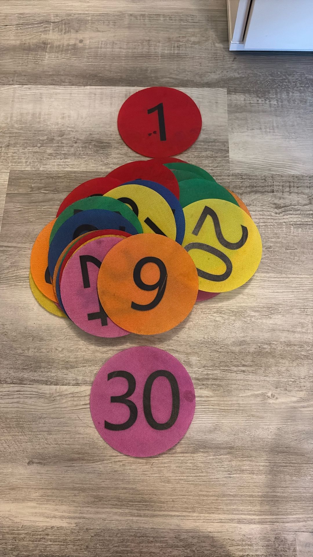 1-30 Large Velcro Sit Spots For Classroom Carpets