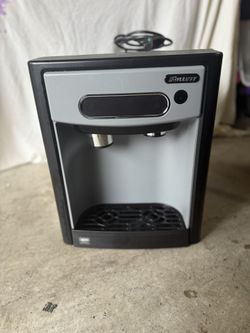 Follett Nugget Ice Machine/Water Dispenser