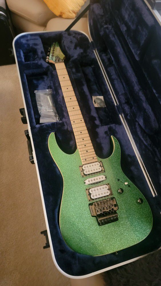 Ibanez RG470MSP Standard (Brand New, Never Been Used. Has $250) Case.