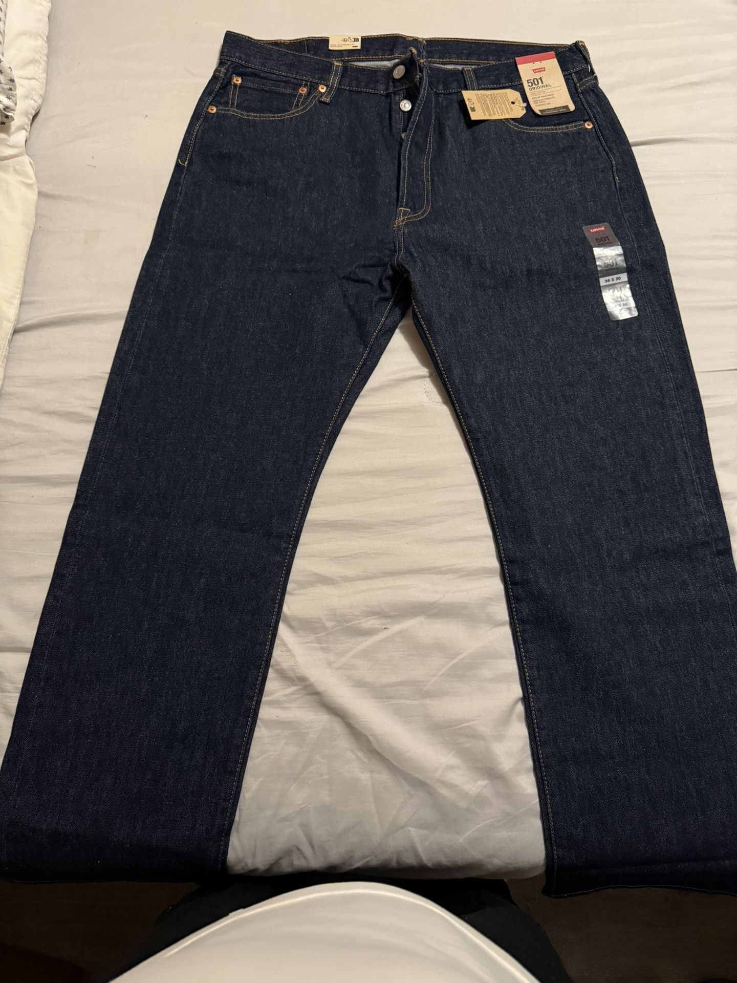 Levis