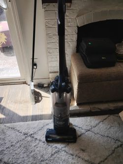 Stark Vacuum Cleaner