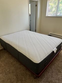 Beautyrest Hybrid, Queen Mattress w/ Mahogany Bed Frame