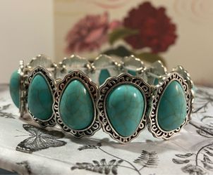✨TURQUOISE TEARDROP STRETCH BRACELET