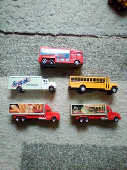 Diecast commercial vehicle lot