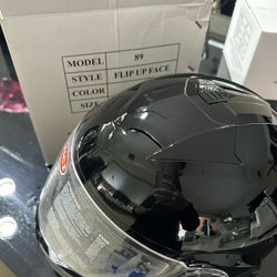 Motorcycle Helmet Size Xl And Small 